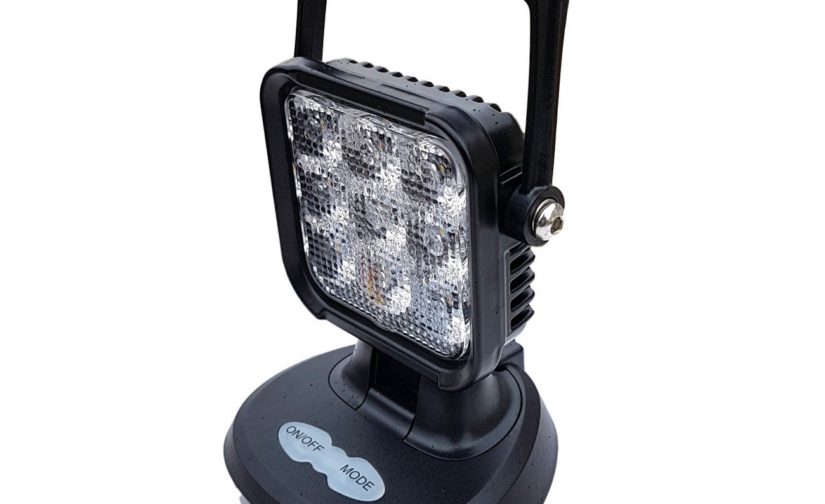 08039_AKU_led_lampa_sa_drzacem_web
