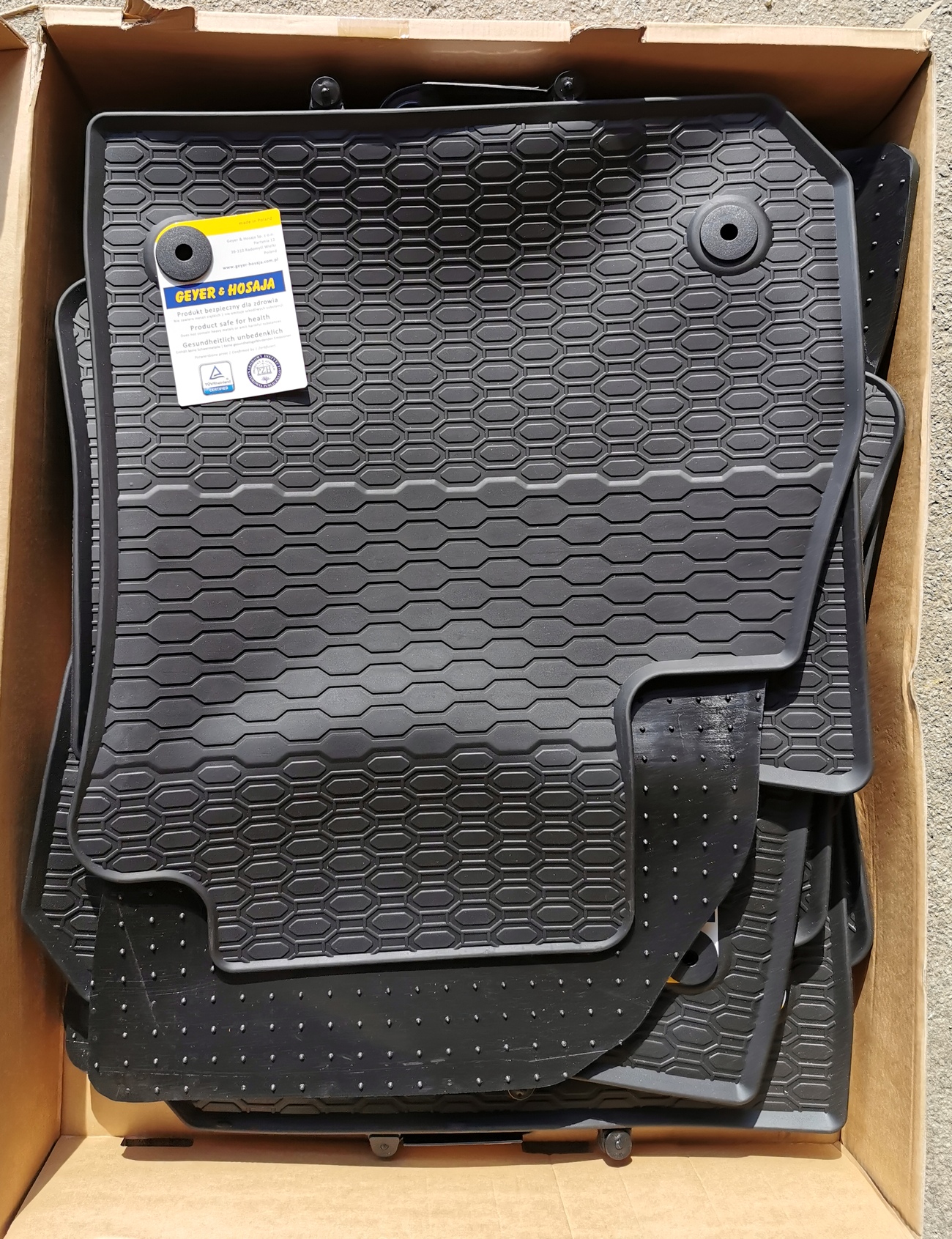 892_box
