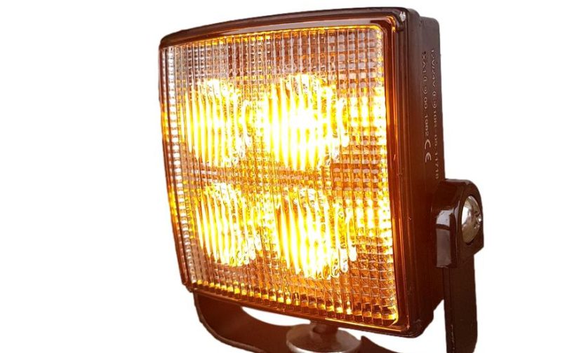 21108__4_LED_flash_bljeskalica_clipped_rev_2