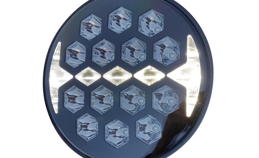 72207__LED_reflektor_12-24V_1_WEB